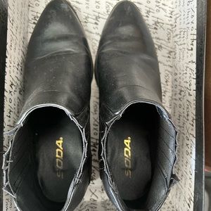 Black Ankle Boots. So comfortable! Goes well with any outfit.